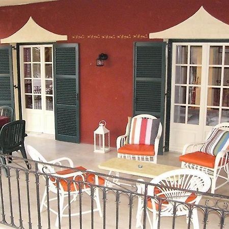 Teressa Apartments Dasziá Kültér fotó